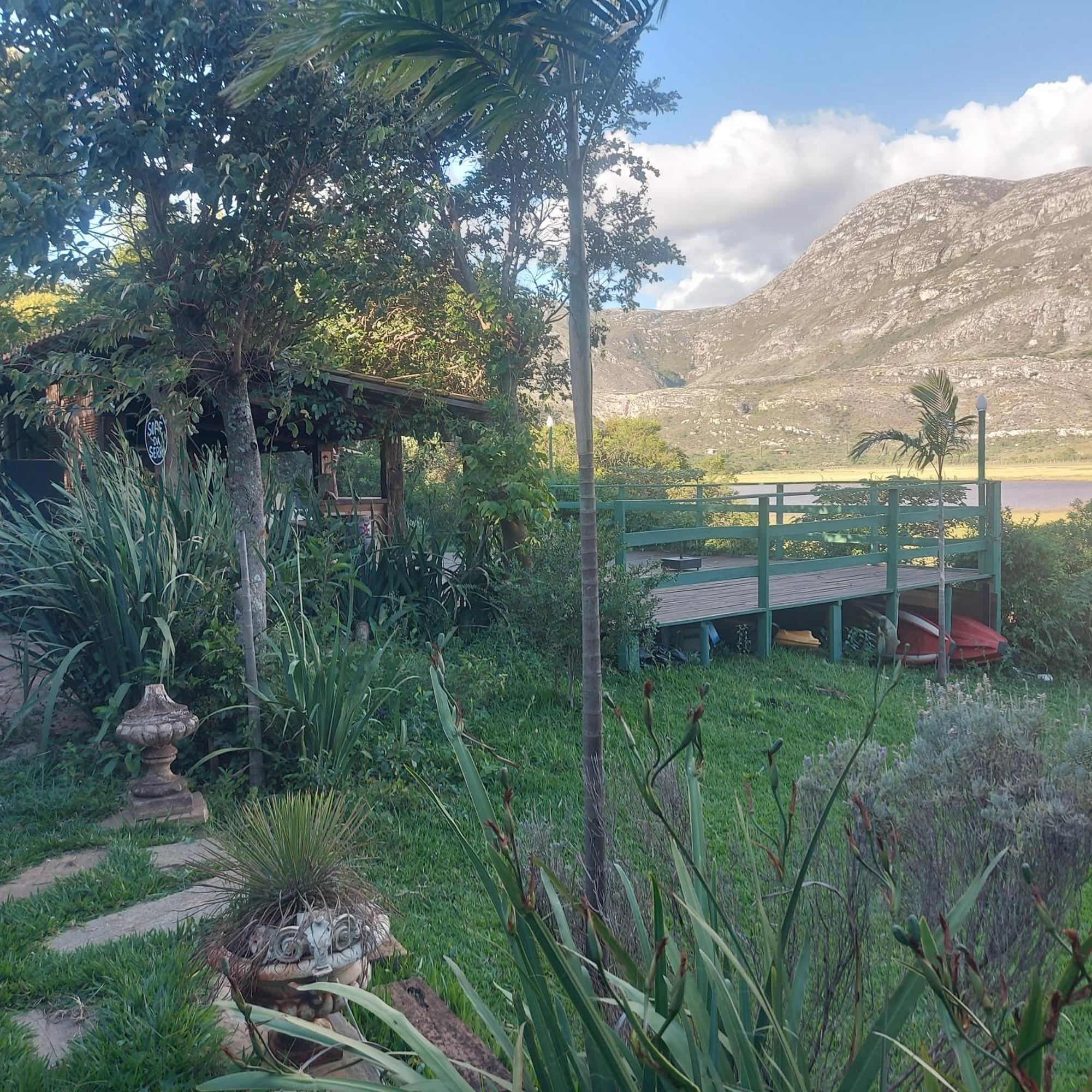 Suítes,Aparts,Chalés e casas da Praia Santana Do Riacho Exterior foto